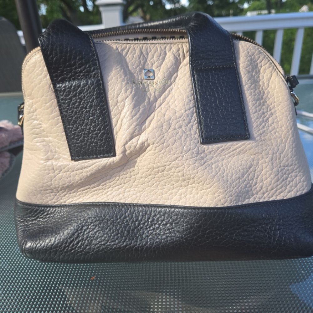 Kate Spade Black and Cream Leather Handbag With Detacable Strap